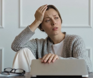 women experiencing perimenopause hot flashes